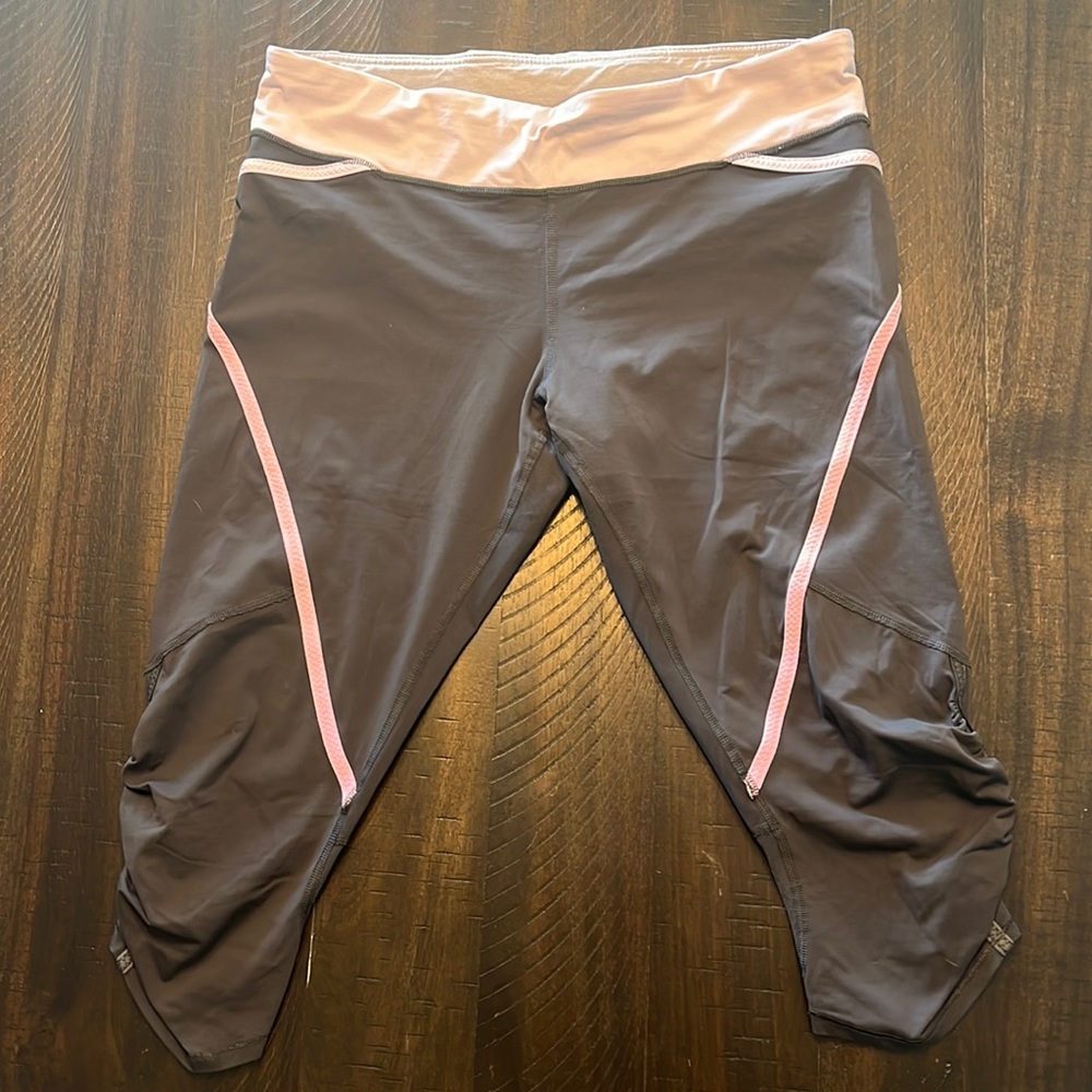 Lululemon Gray Crop Leggings